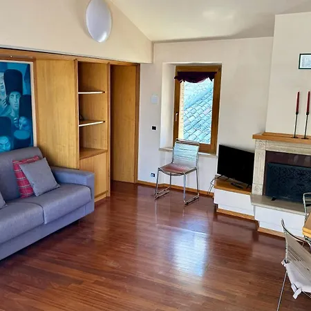 La Mansarda Apartamento